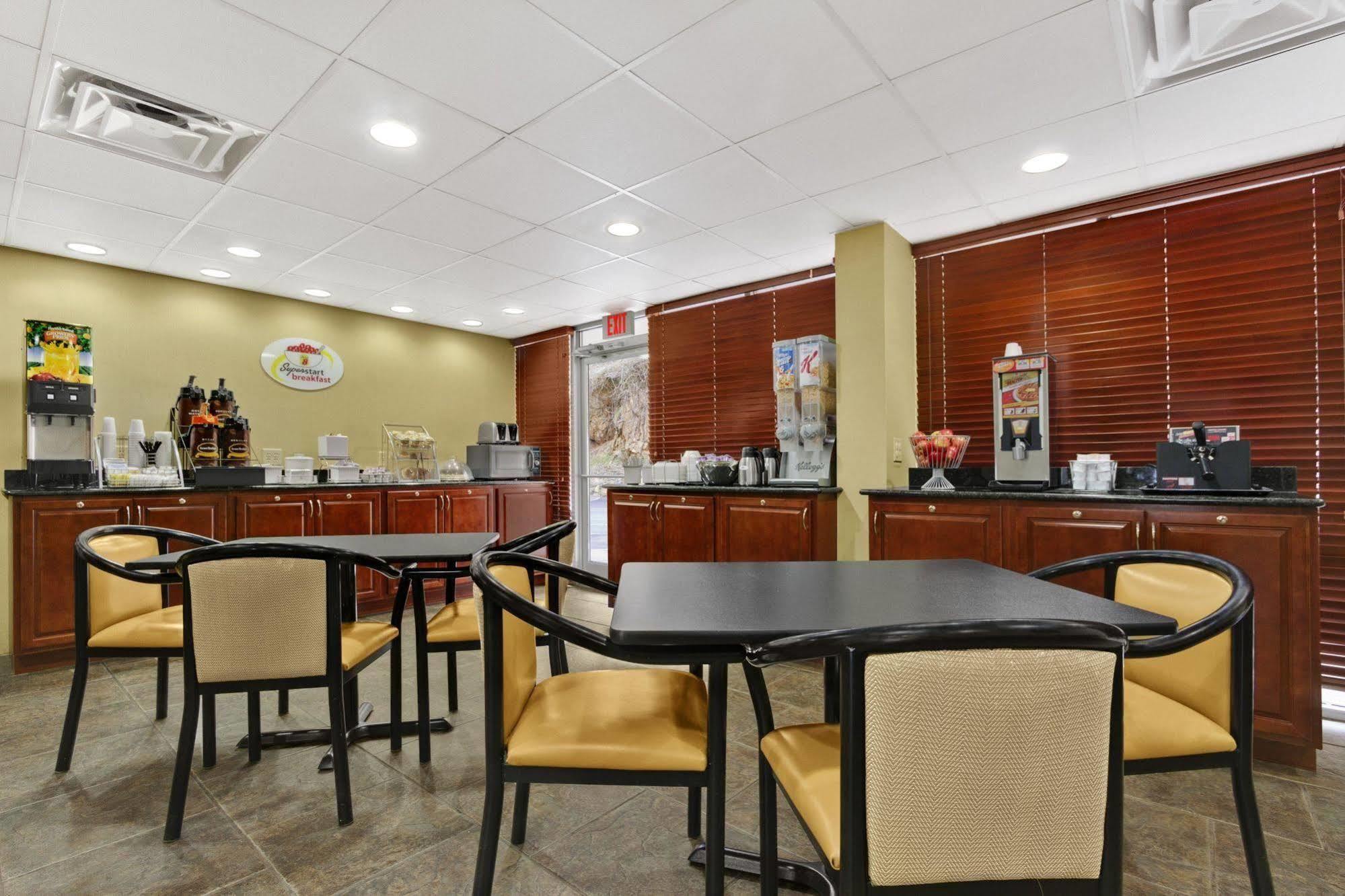 Quality Inn Asheville Downtown Tunnel Rd Exterior foto